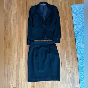EXPRESS Classic Black Women's Blazer and Skirt Set